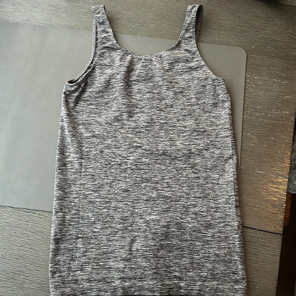 Babuton Tank size Small - Picture 4 of 4